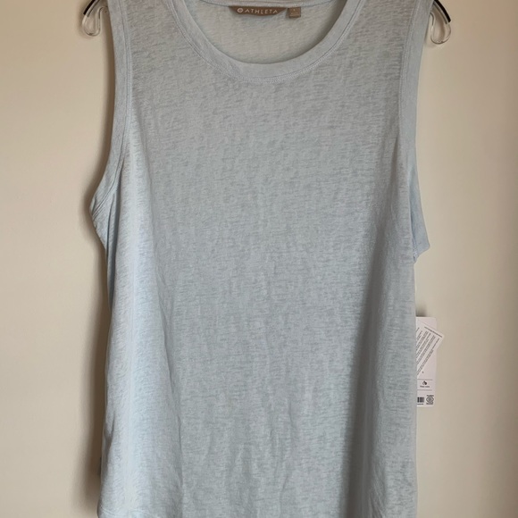 Athleta Breezy Tank NWT - Picture 2 of 5